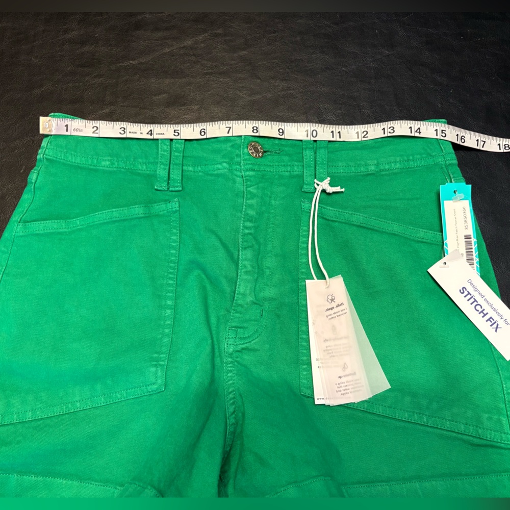 Daze Denim The Valley Short High Ride Patch Pocket Short Green Size 10/30 NWT - Picture 3 of 10